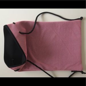 Triangl Neoprene bag